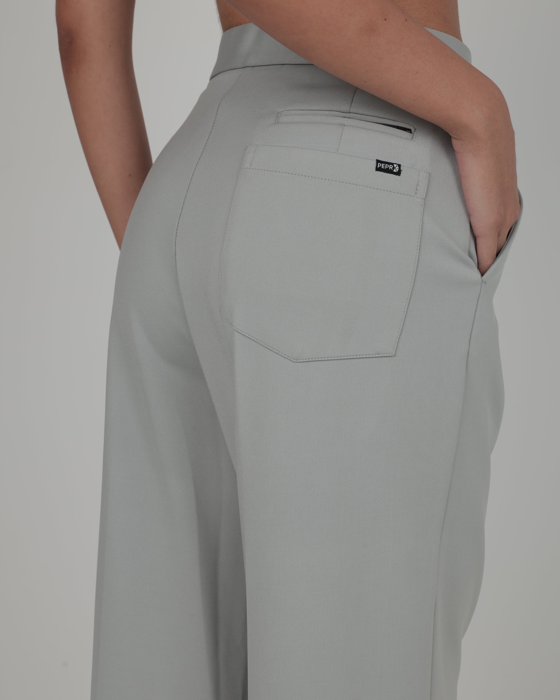 Color_Glacier Grey